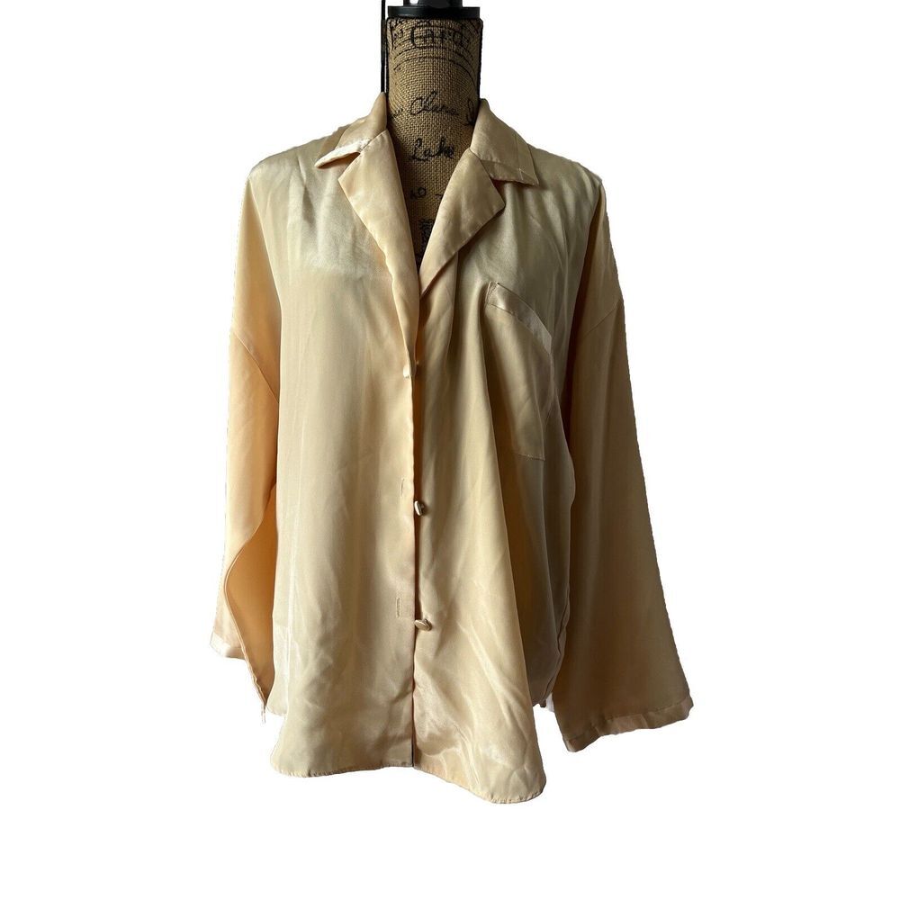 Victorias Secret Mello Yellow Satin Lounge Shirt Button Up Size L